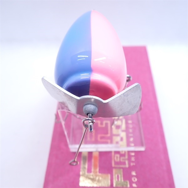 レッドフィンフローター．